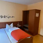 Gaestehaus Krone *